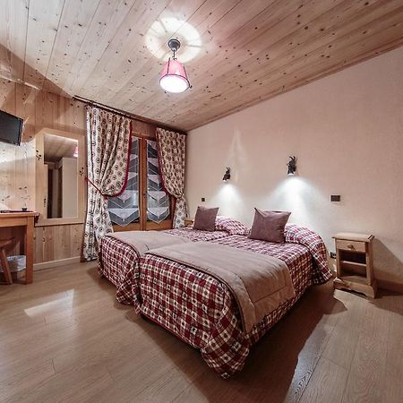 La Perdrix Blanche Hotell Châtel Exteriör bild
