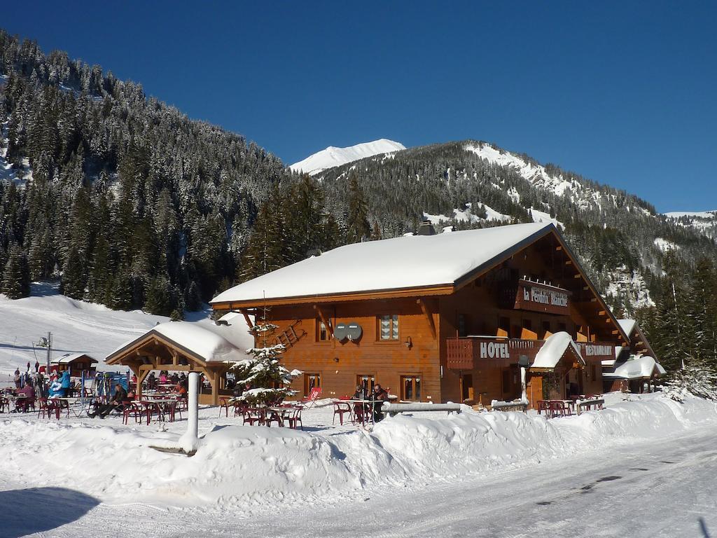 La Perdrix Blanche Hotell Châtel Exteriör bild