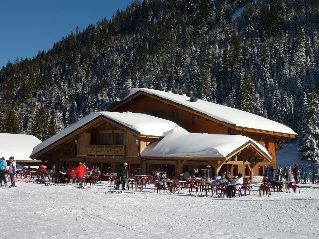 La Perdrix Blanche Hotell Châtel Exteriör bild