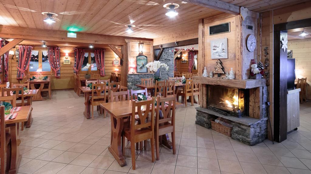 La Perdrix Blanche Hotell Châtel Exteriör bild