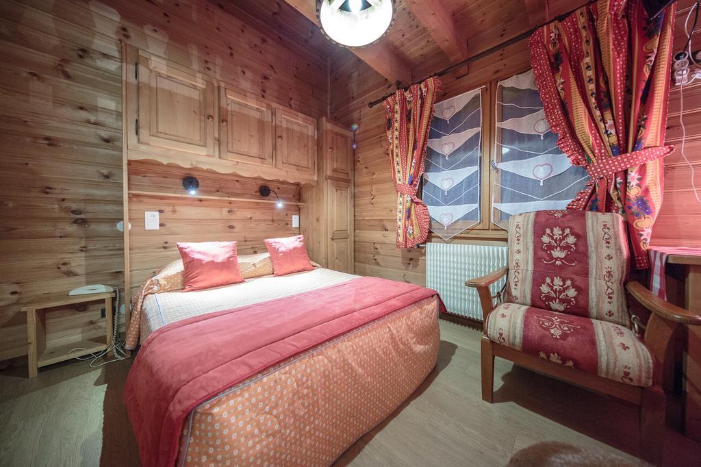 La Perdrix Blanche Hotell Châtel Exteriör bild
